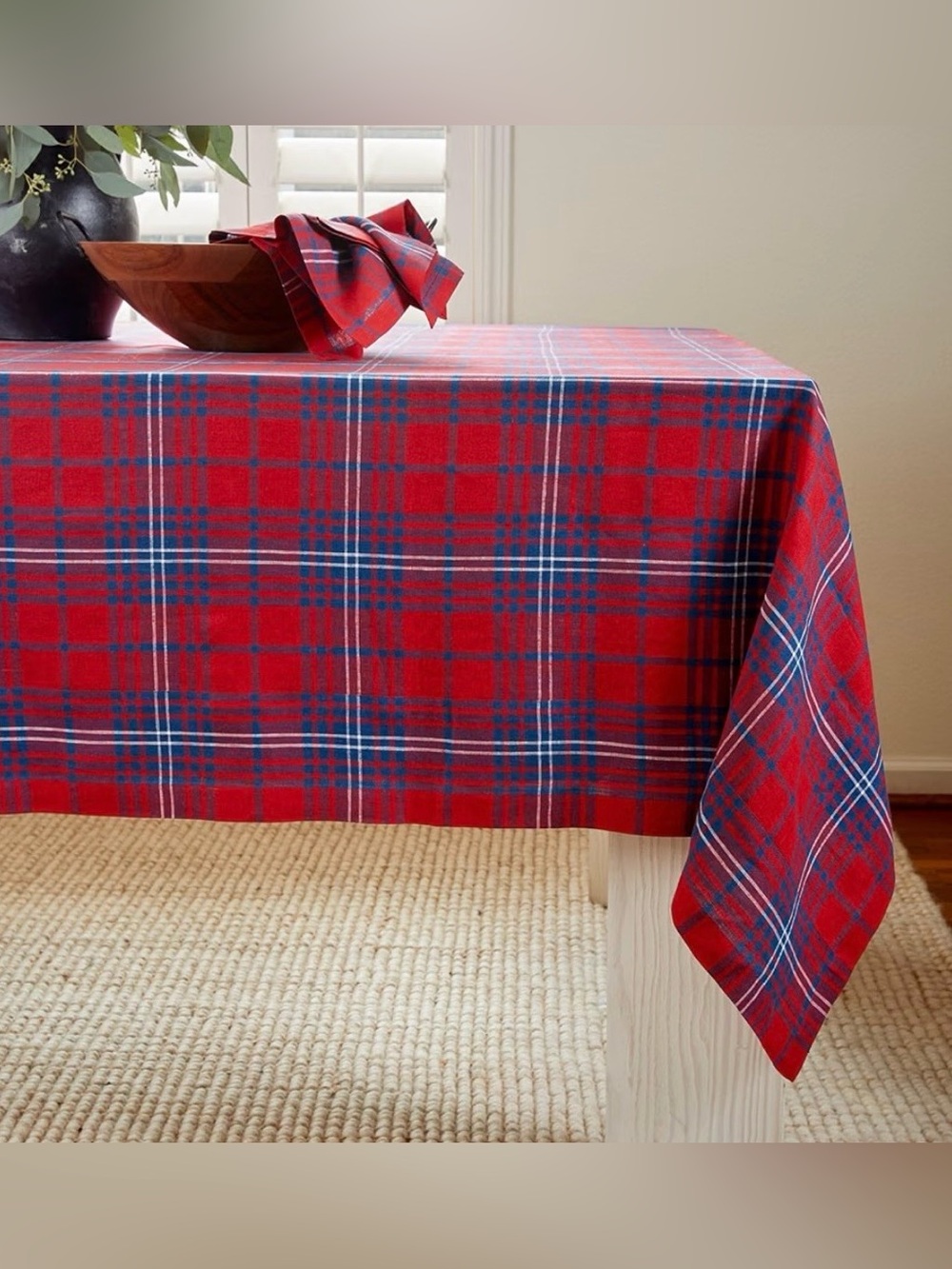 Solino Home Red and Navy Tartan Plaid 100% Linen Kitchen Textile - NWT 120x60